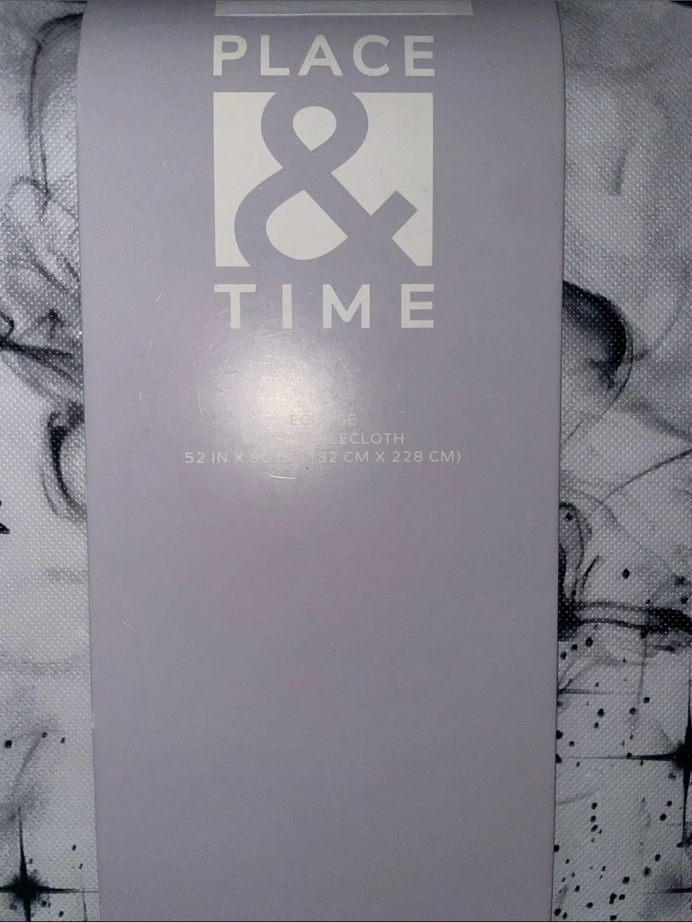 Place & Time “eclipse” 52” x 90” vinyl tablecloth with light flannel backing-NWT
